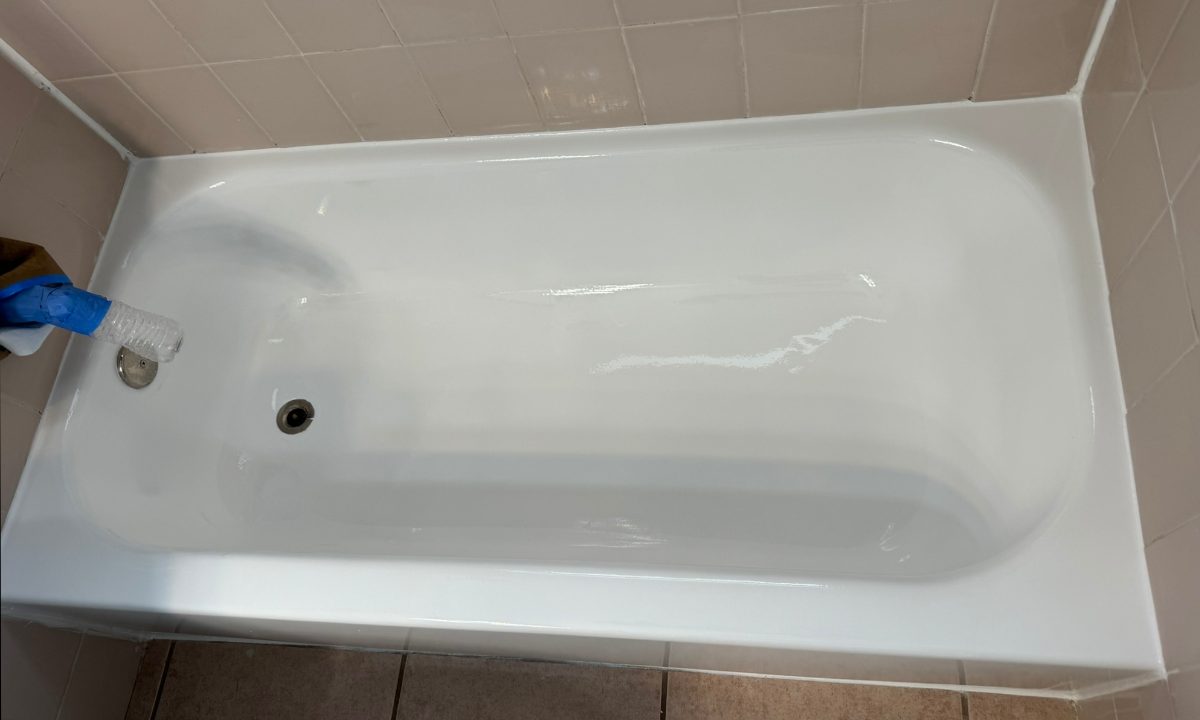 Pink 1970s tile & tub — after